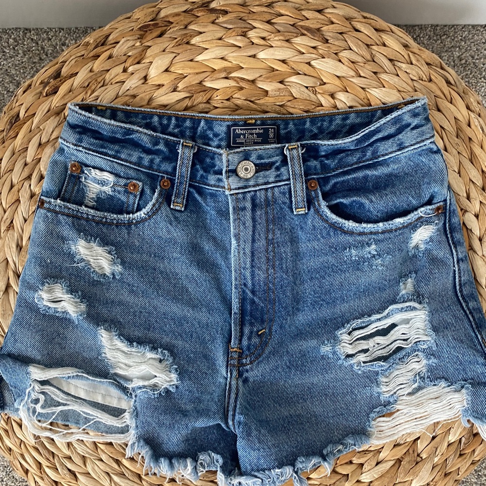 Abercrombie & Fitch Annie High Rise Jean Shorts